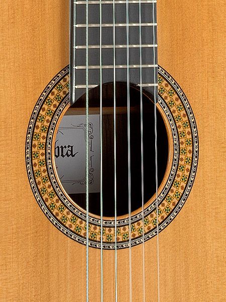 Гитара классичеcкая Alhambra 9 P Concert