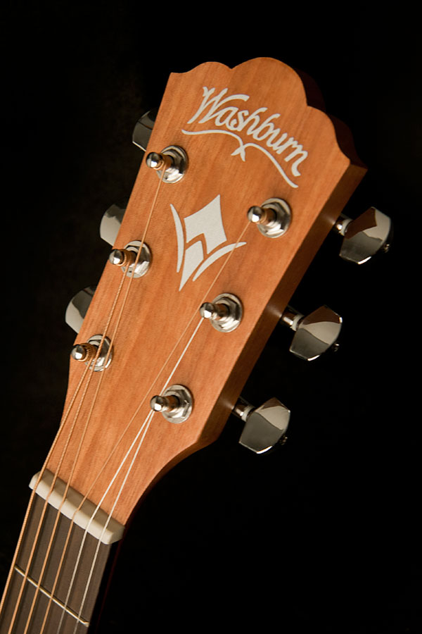 Акустическая гитара Washburn WG7S